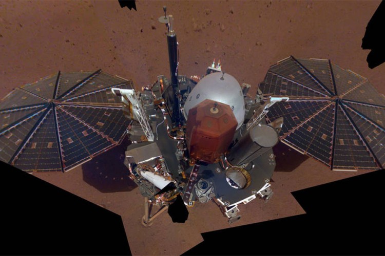 Sonda InSight s Marsa objavila slike urađene robotskom rukom