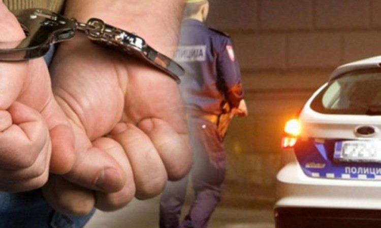 Policajac van dužnosti uhvatio maloljetnog razbojnika u Banjaluci