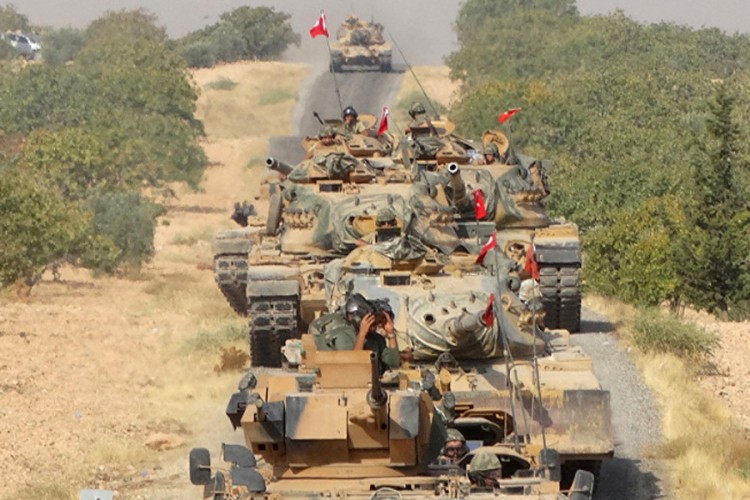 Turska gomila trupe na granici sa Sirijom