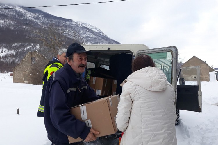 Dostavljena pomoć u sela na području Bosanskog Grahova i Livna