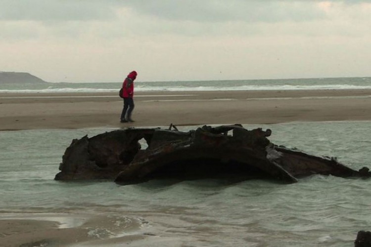 Olupina podmornice iz Prvog svjetskog rata izronila iz pijeska