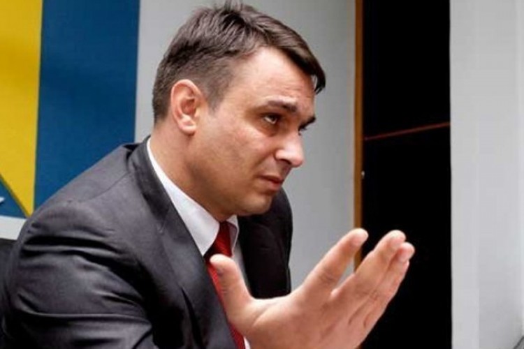 Sadik Ahmetović isključen iz Nezavisnog bloka
