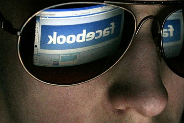 Facebooku prijeti milionska kazna