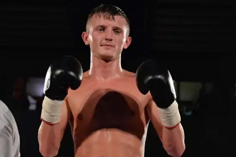 Ubijen mladi engleski bokser