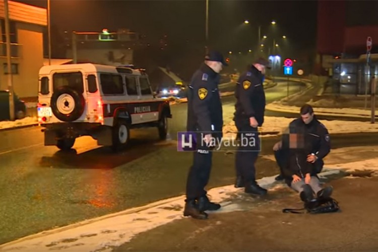 Policajci spasili život djevojci u Zenici