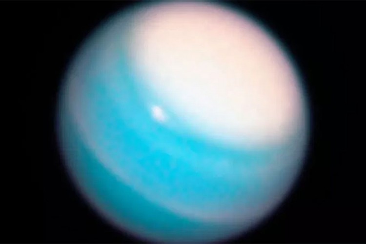 Dramatična oluja na Uranu