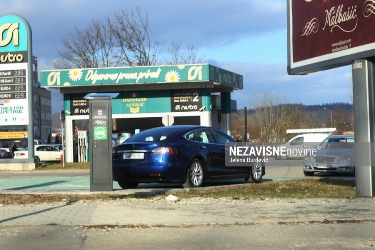 Inicijativa za smanjenje carina na uvoz električnih i hibridnih auta u BiH