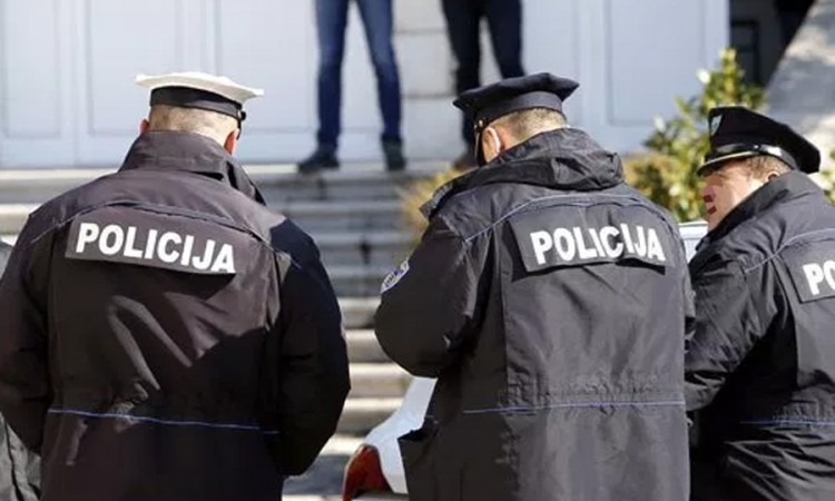 Migrant zaražen HIV-om osumnjičen za silovanje u Bihaću napustio BiH