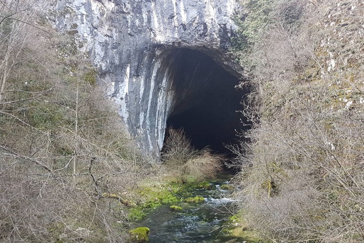 Podzemni prirodni spomenik na području Sanskog Mosta mami turiste