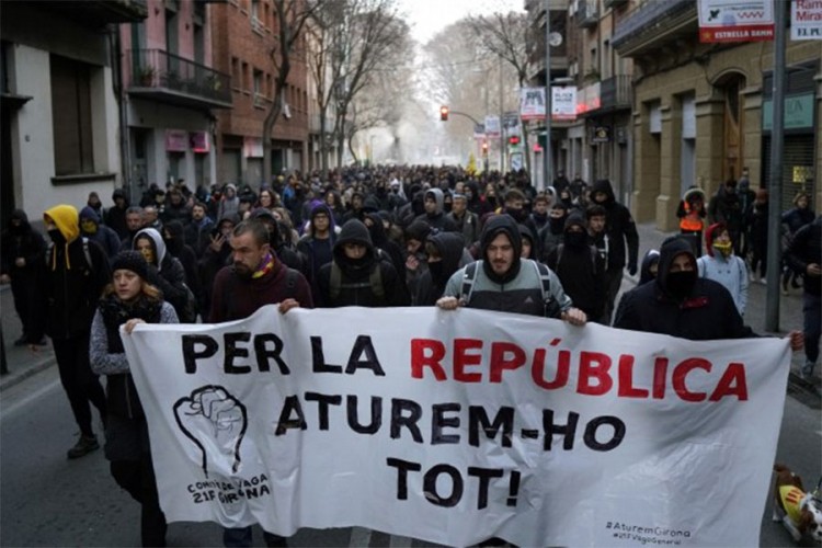 U Kataloniji protesti, 34 povrijeđeno, četvoro uhapšeno