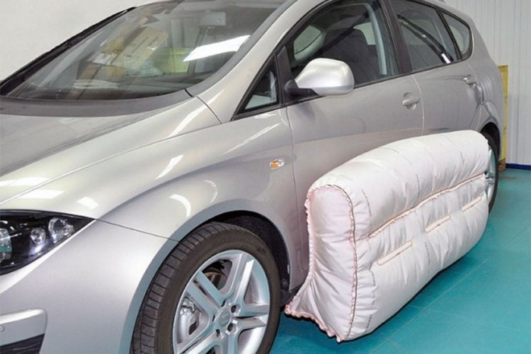Automobili sa spoljnim vazdušnim jastucima na putevima do 2021.