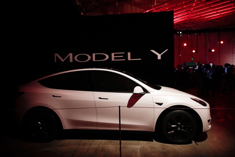 Predstavljen novi Tesla Model Y