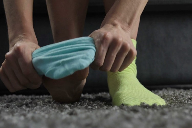 Svjetski dan osoba sa Daunovim sindromom, obucite različite čarape