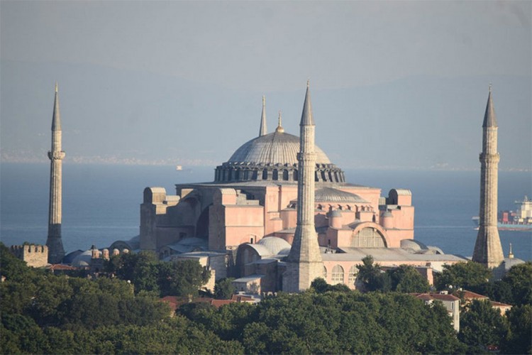 Erdoan: Možemo da promijenimo da Aja Sofija postane džamija