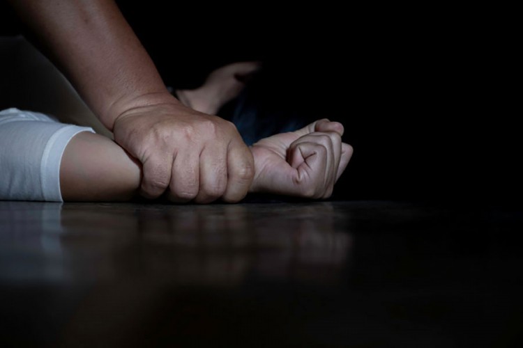 Određen pritvor zbog seksualnog zlostavljanja maloljetne kćerke
