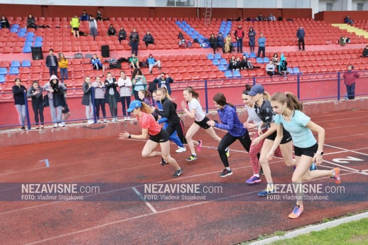 Banjalučki osnovci i srednjoškolci odmjerili snage u atletici