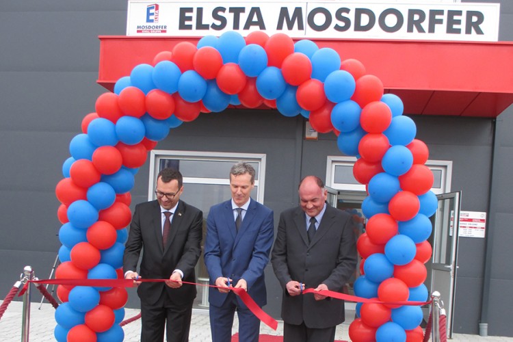 Za mašinama u fabrici austrijske firme "Elsta Mosdorfer" 80 novih radnika