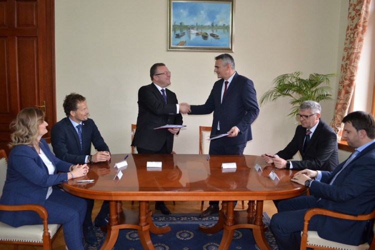 Potpisan Memorandum o ulaganju 500 miliona KM u Brčko distrikt