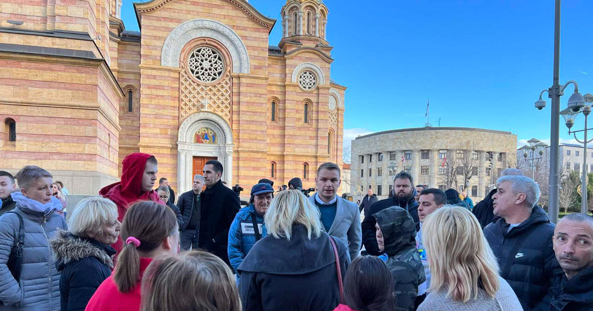 Protesti Zbog Naknada Ispred Gradske Uprave U Banjaluci Politika Nas