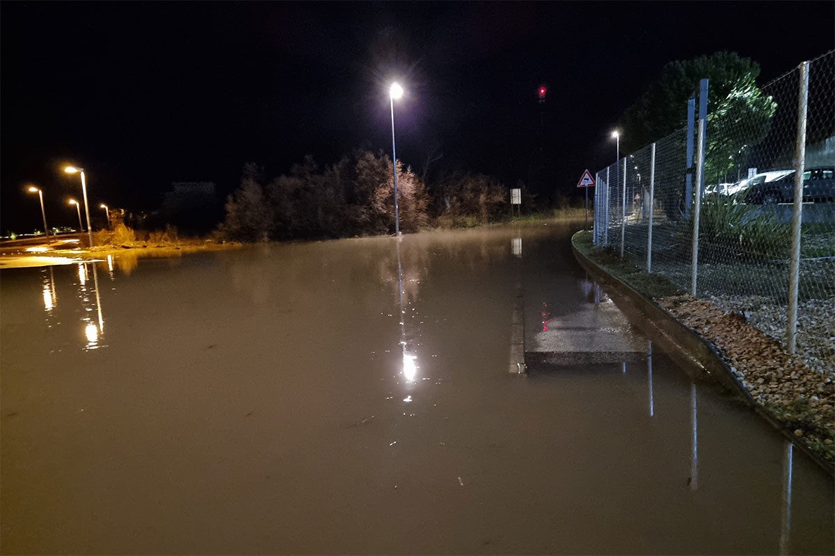 Nevrijeme u Hrvatskoj, Zadar poplavljen (VIDEO)