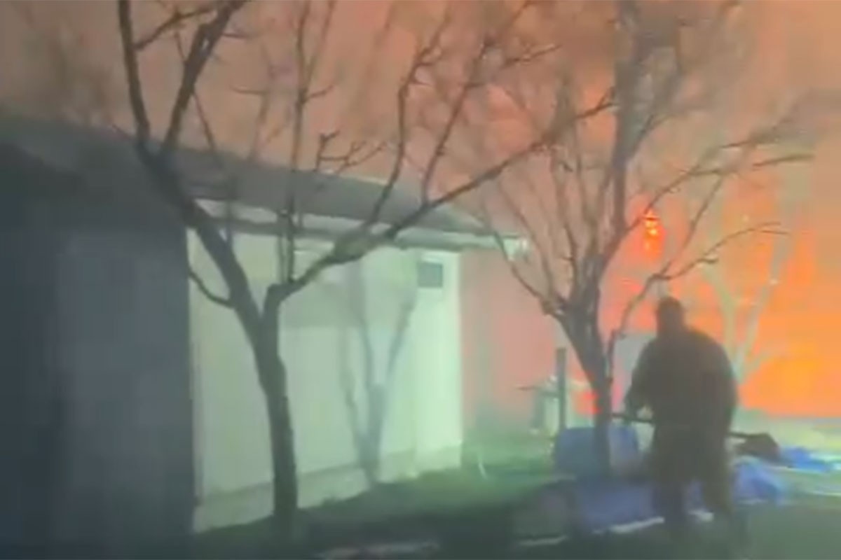 Vatrogasci: Situacija kod Teslića katastrofalna, vatra ušla između kuća (VIDEO)