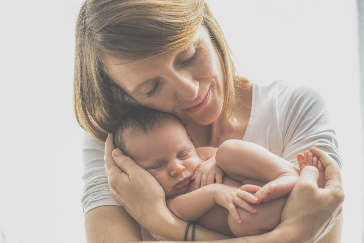 Kako da se novopečene majke snađu u moru savjeta o bebama