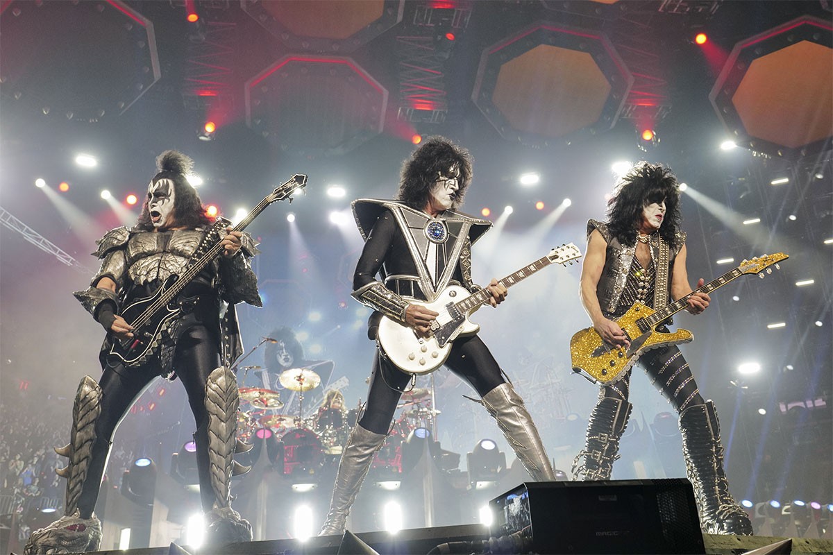 Kiss prodao muziku i prava na brend za 300 miliona dolara