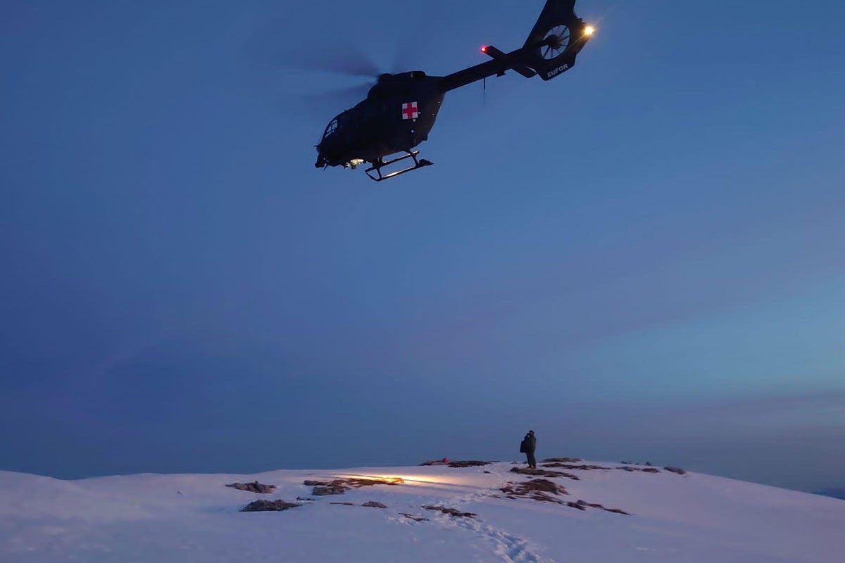 Helikopterom spaseni civili iz planinskog područja
