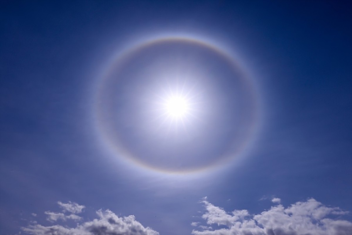 Ledeni prsten oko Sunca iznad turskog Vana