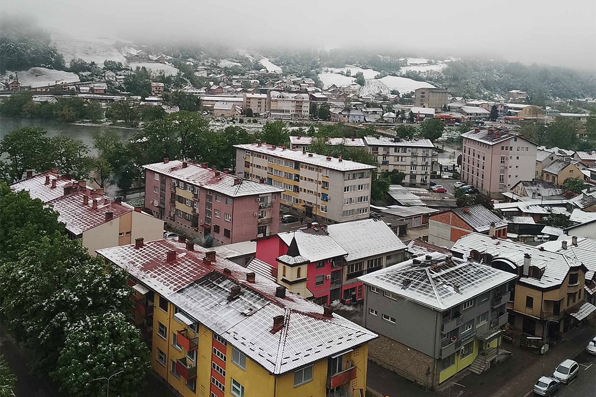 Kvarovi na elektromreži u Novom Gradu zbog snijega