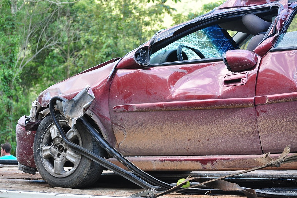 Teška nesreća kod Gračanice: Poginula jedna osoba u sudaru tri vozila