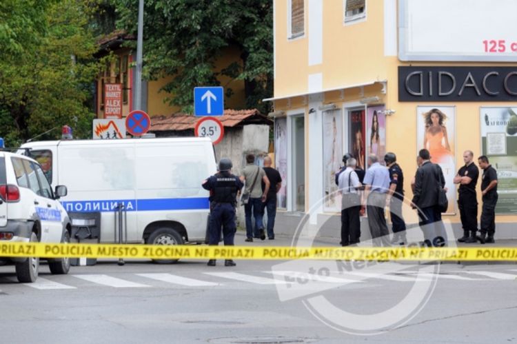 Banjaluka: Bacio šest bombi, dva sudska policajca povrijeđena (Foto, Video)