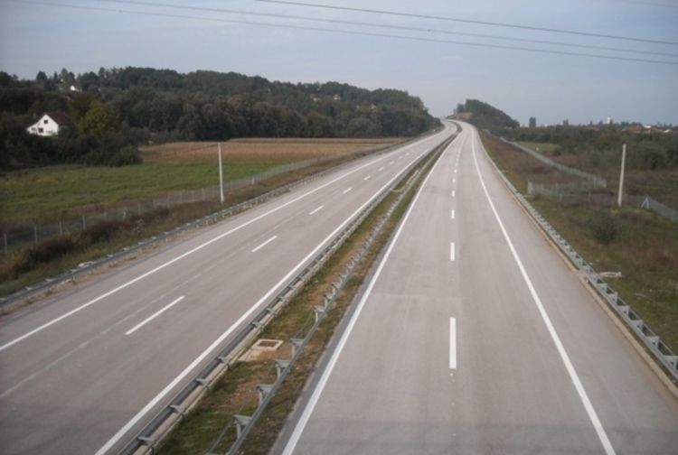 Nakon sedam godina gradnje otvara se autoput Banjaluka - Gradiška 