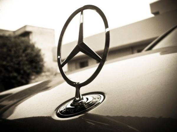 Mercedes napušta Kosovo zbog korupcije