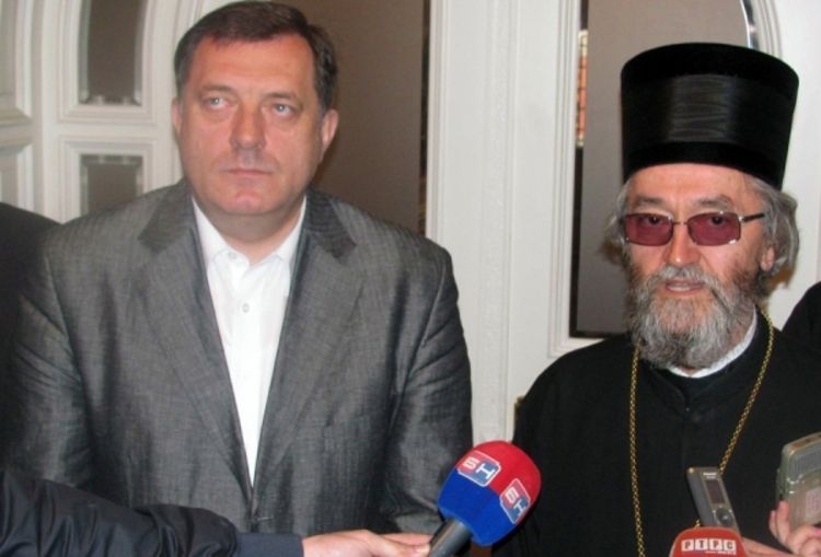Dodik i vladika Jefrem uputili poruke mira u povodu Vaskrsa
