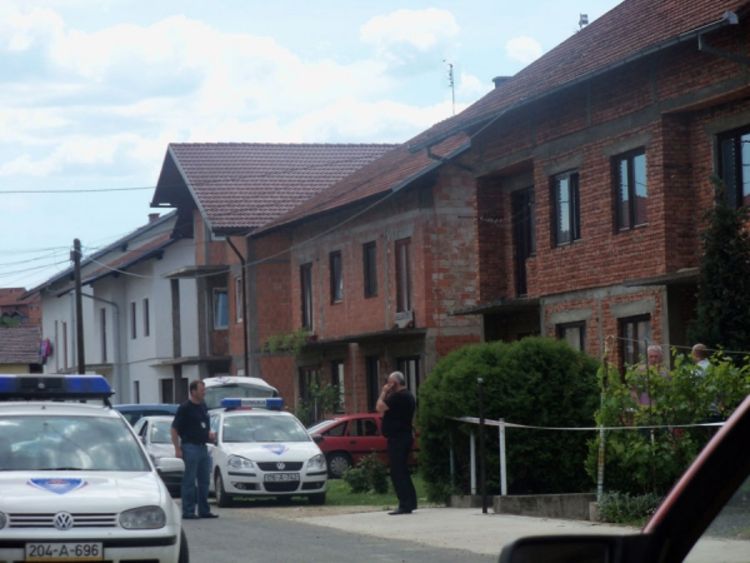 Nezapamćena tragedija: Kozarska Dubica obavijena tugom