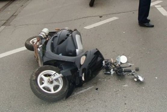 Pijani vozač usmrtio mopedistu