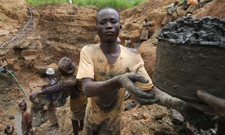 DR Kongo - zemlja dijamanata, zlata, nafte,  smrti, gladi i silovanja