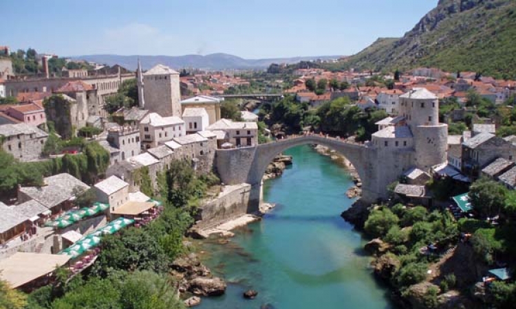 Počela škola srpskog jezika, istorije i kulture u Mostaru