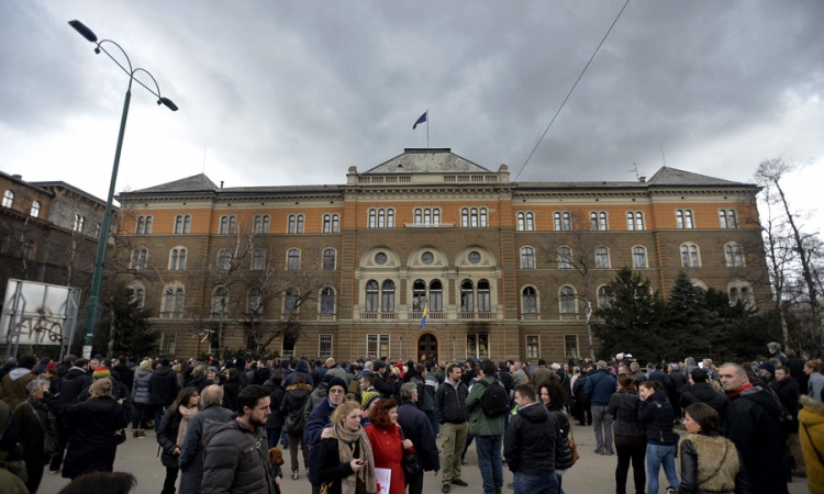 Federalne službe sele iz zapaljene zgrade Predsjedništva BiH