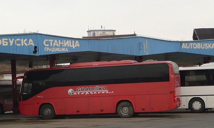 Krenuo prvi studentski autobus iz Gradiške u Banjaluku
