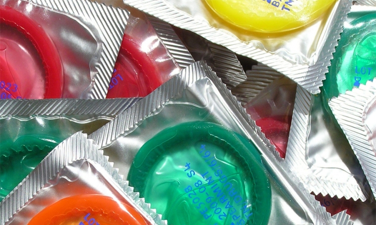 Kanađanin osuđen na robiju zbog bušenja kondoma