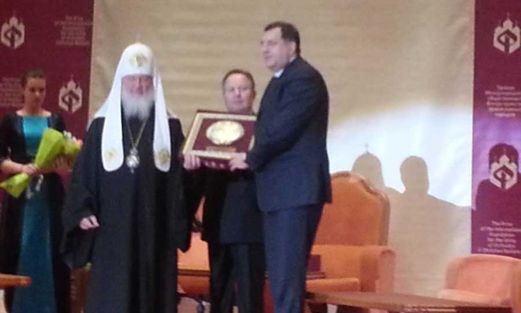 Patrijarh Kiril nagradio Dodika za promociju hrišćanskih vrijednosti