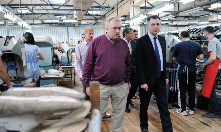 Radojičić posjetio fabriku obuće Bema: Podrška tekstilnoj industriji