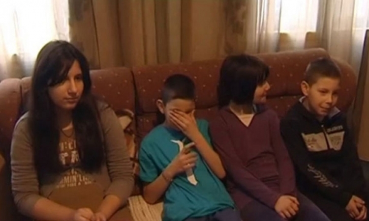 Porodica Daraban iz Bijeljine ostaje na ulici sa četvoro djece