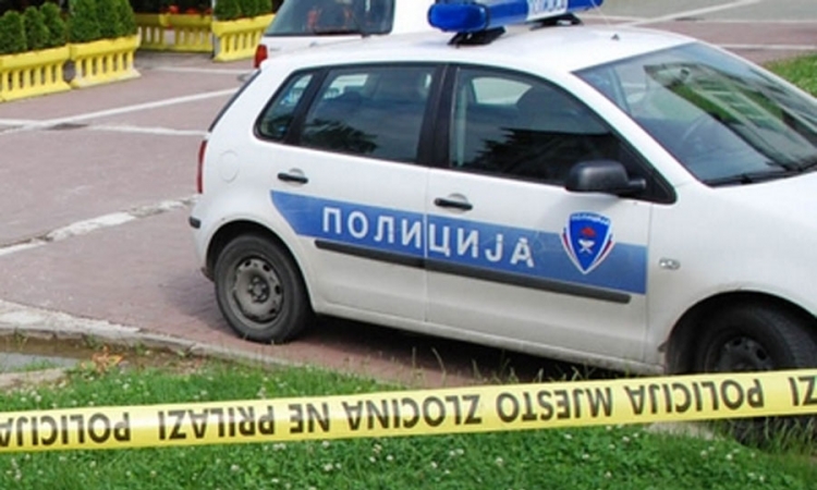Starac ubijen u dvorištu u Kozluku