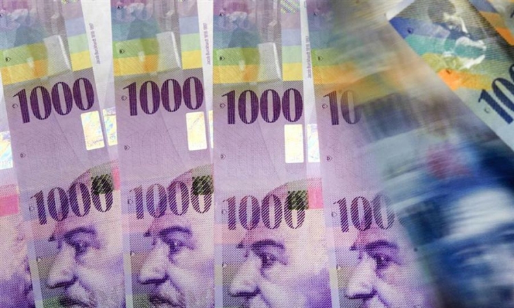 Srednja plata u Švajcarskoj prešla 6.000 franaka