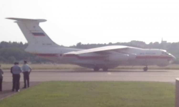 Avion iz Rusije sa humanitarnom pomoći sletio na aerodrom Mahovljani
