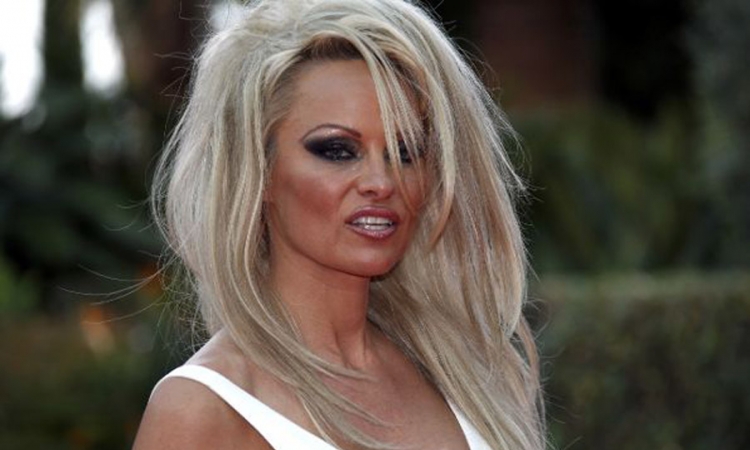 Pamela Anderson zgranula obožavaoce