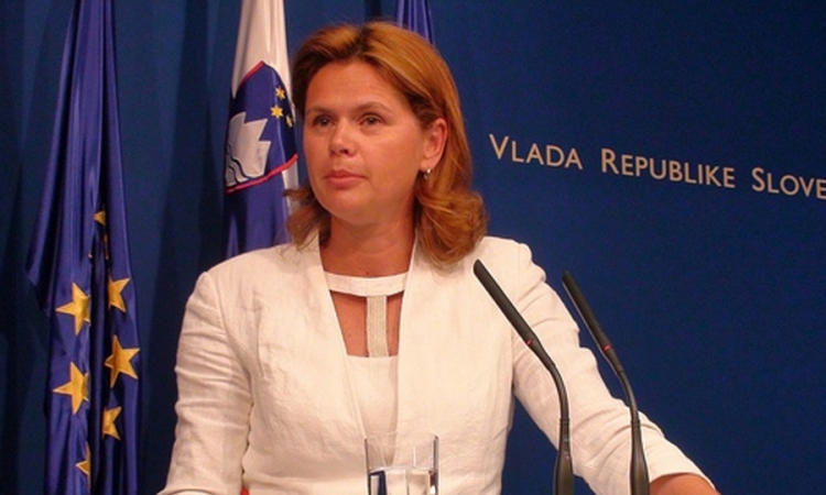  Bratušek za privremeno zaustavljanje privatizacije u Sloveniji